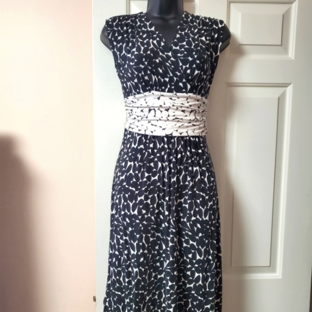 New York & Company Ruched Bodice Maxi Dress